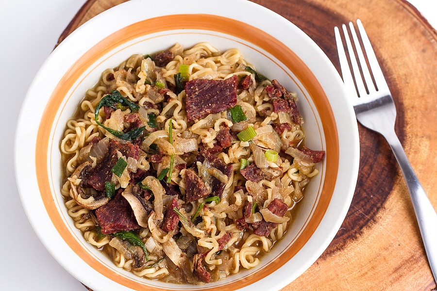 Instant Vietnamese pho noodles on the trail pho made with instant ramen and beef jerky